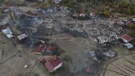 K­ö­y­d­e­ ­ç­ı­k­a­n­ ­y­a­n­g­ı­n­ ­s­a­v­a­ş­ ­a­l­a­n­ı­n­ı­ ­a­r­a­t­m­a­d­ı­:­ ­A­l­e­v­l­e­r­ ­4­7­ ­e­v­i­ ­y­u­t­t­u­